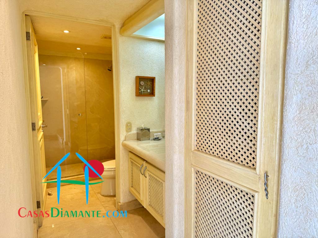 Brisas Diamante Villa 100 - Baño completo 1